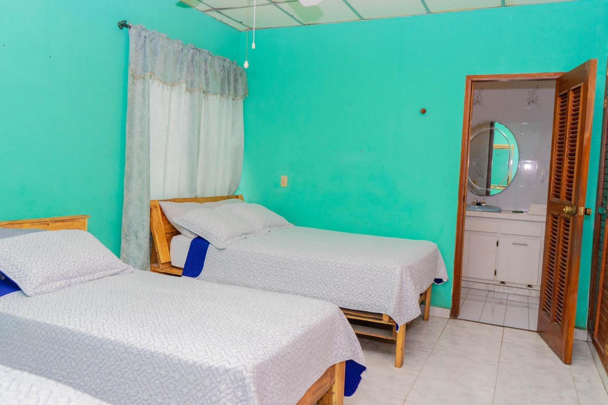Hostal Familiar Argenal - Давид Екстер'єр фото