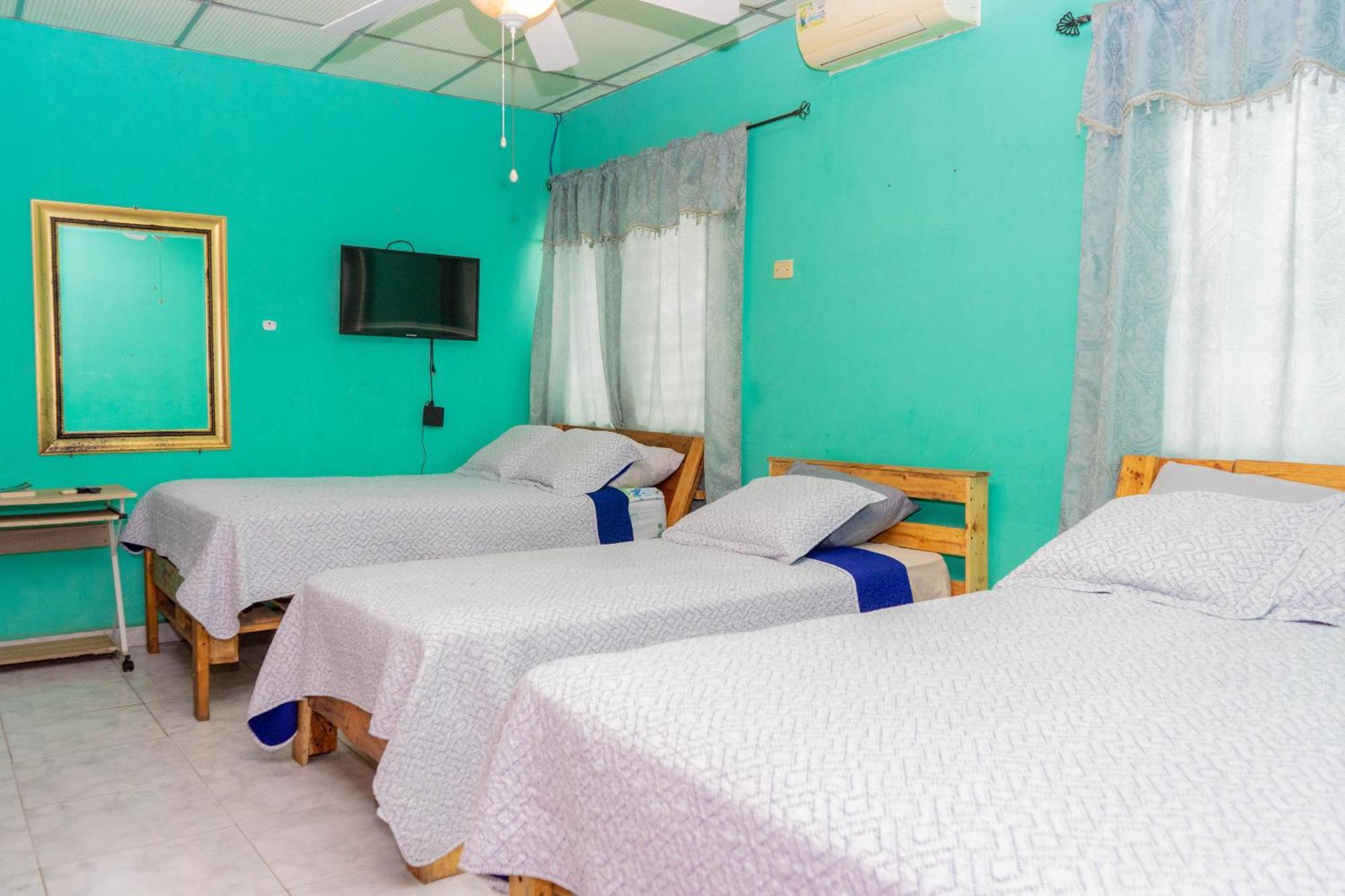 Hostal Familiar Argenal - Давид Екстер'єр фото